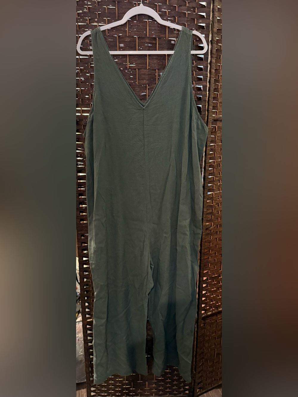 Universal Thread Olive Green Sleeveless V-Neck Jumpsuit